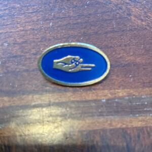 Vintage Boy Girl Scout honor hand pin brooch